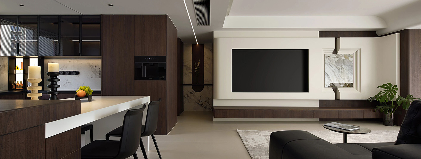 ���� | ��ɫ����