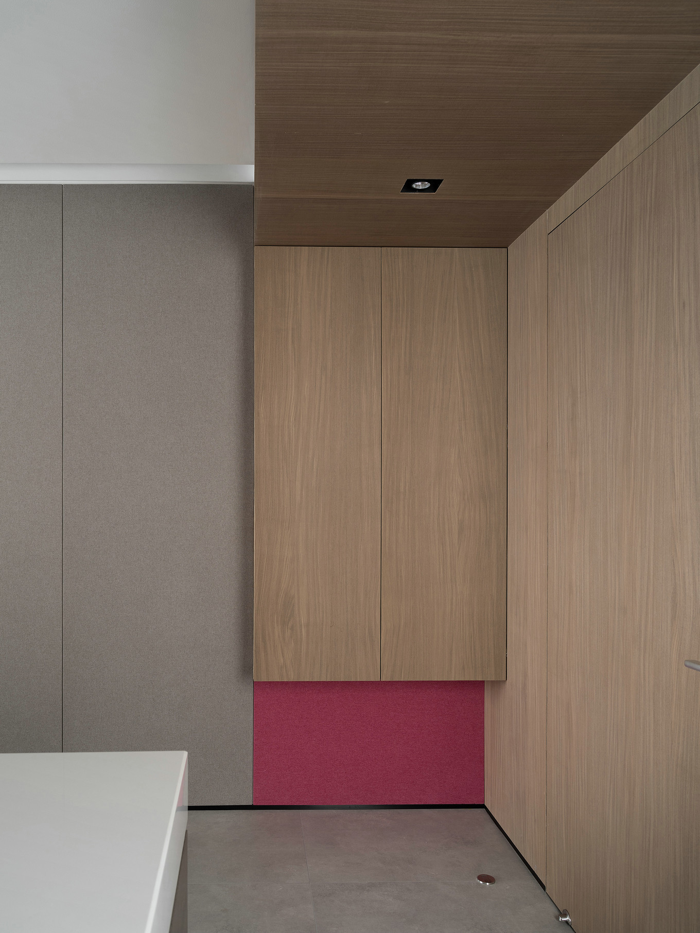 02 뻧 foyer.jpg