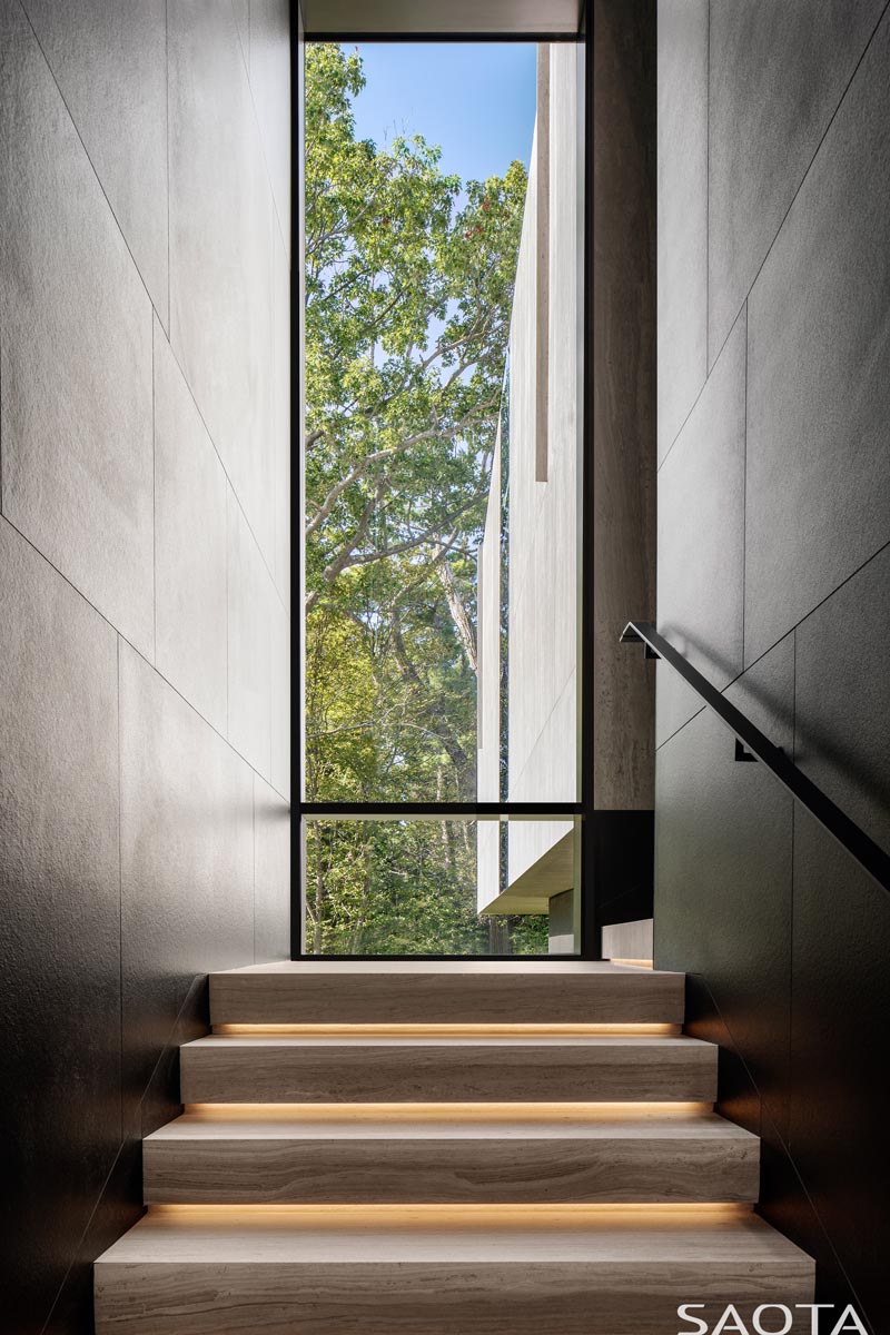 modern-stairs-with-hidden-lighting-220520-949-09.jpg