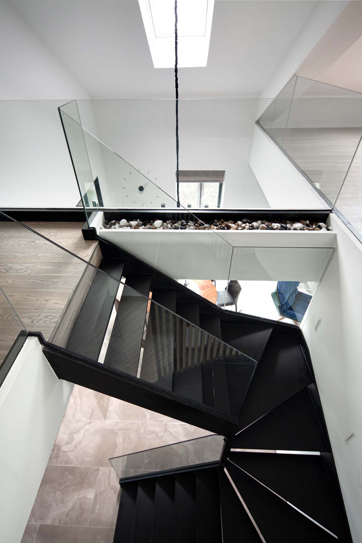 翩翩起舞的黑白键 