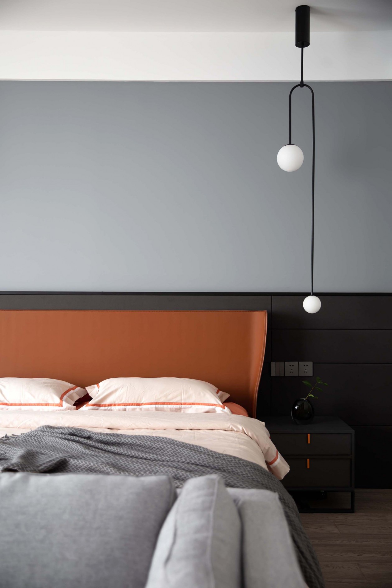 翩翩起舞的黑白键 