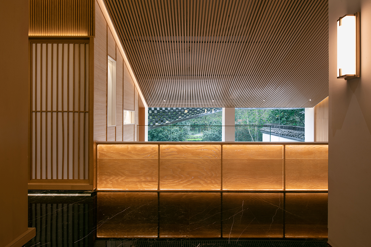 29 Ʋöֲ Design with Multiple Materials YUJI.jpg