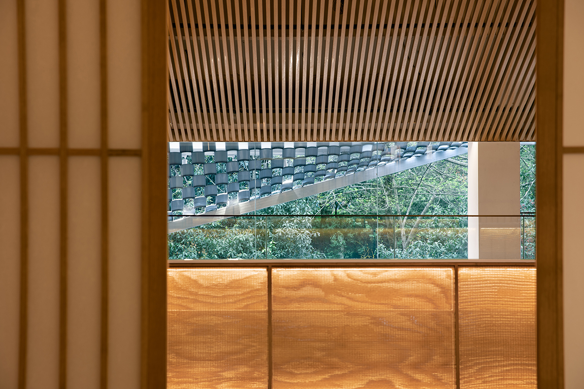 31 Ʋöֲ Design with Multiple Materials YUJI.jpg