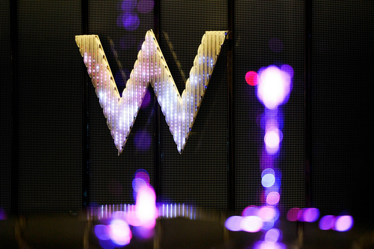 104-W-Suzhou-Luxury-Hotel-Suzhou-China-W-Hotel-Decor.jpg