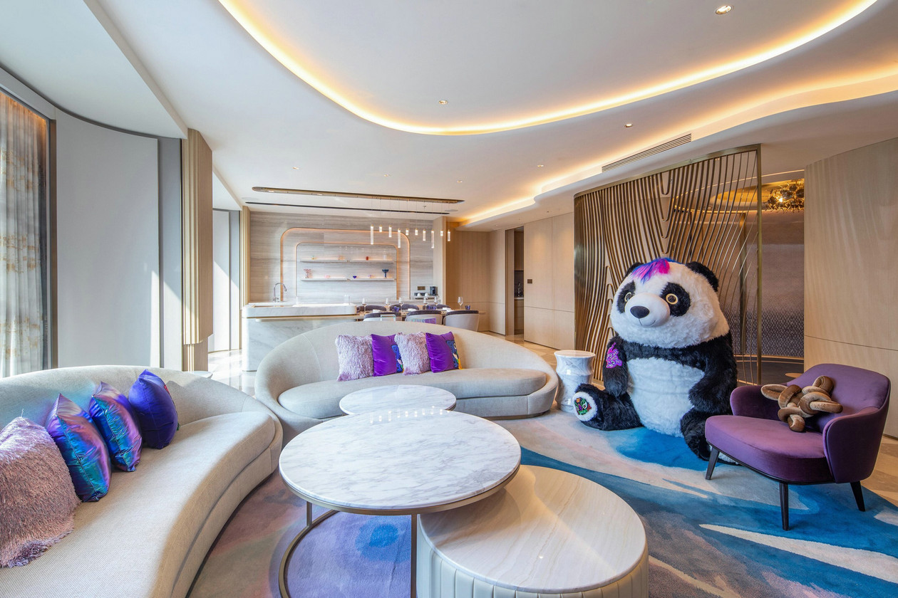 045-W-Chengdu-Luxury-Hotel-Chengdu-China-WOW-Suite-Living-Room.jpg