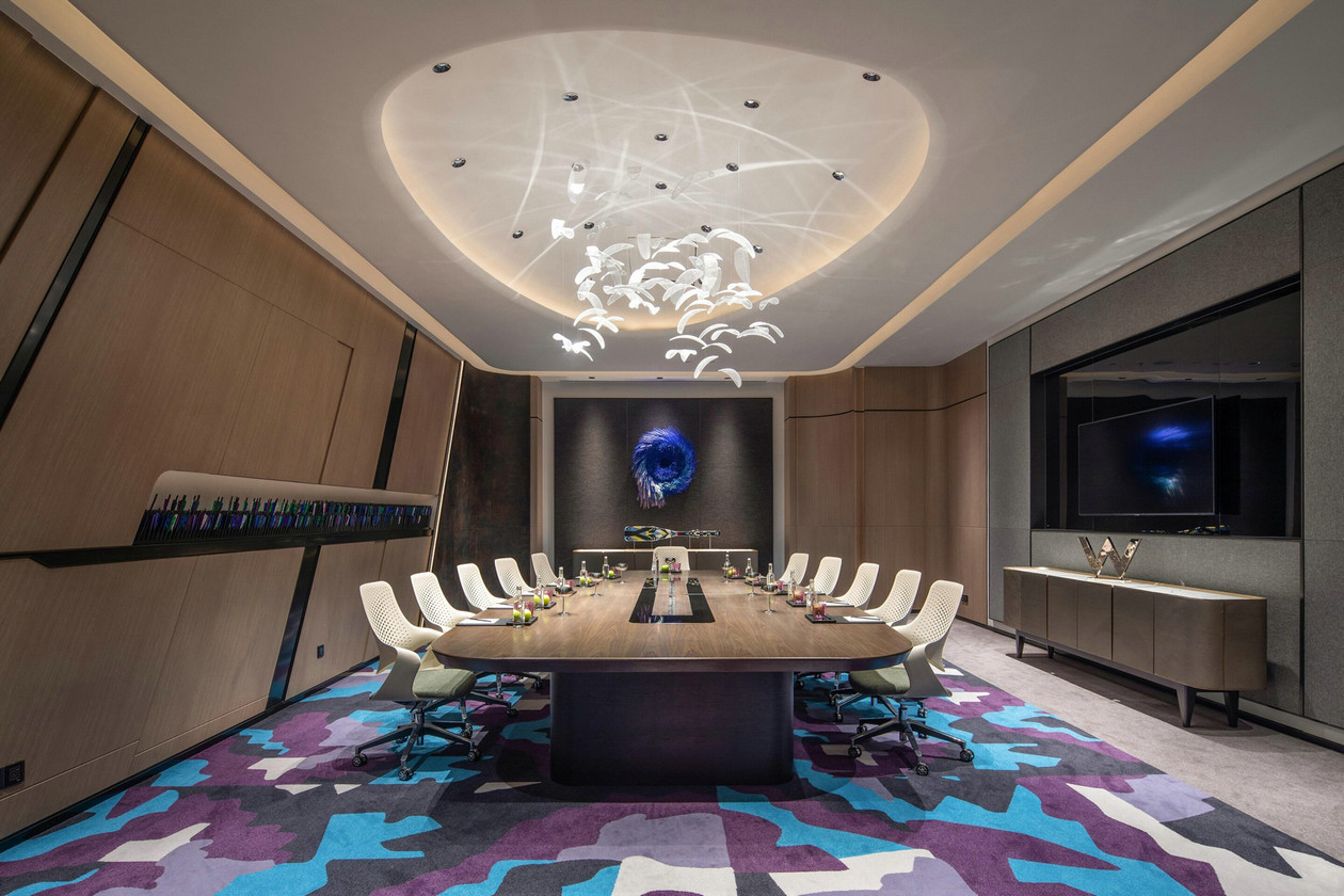 065-W-Chengdu-Luxury-Hotel-Chengdu-China-Strategy-Room.jpg