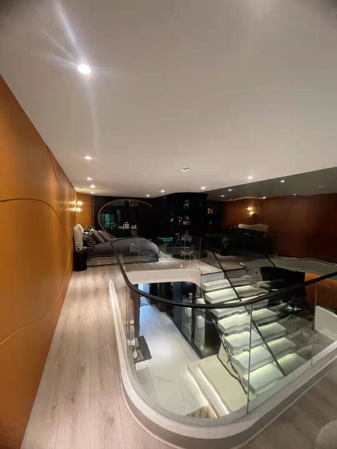 С18655959992 (2).jpg