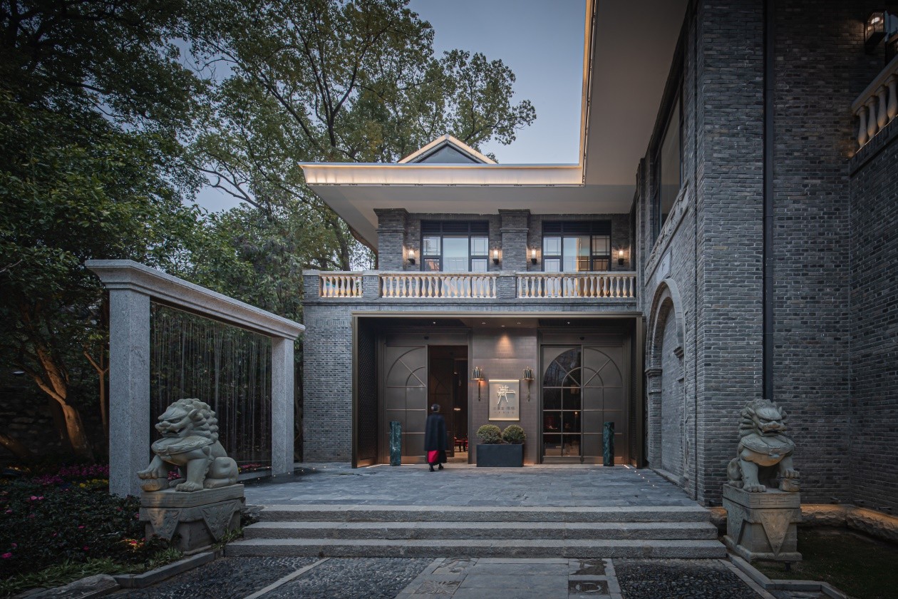 本来空间设计 | 武汉宴·禧樽餐厅：东湖秘境，饕味荆楚-室内设计-拓者设计吧