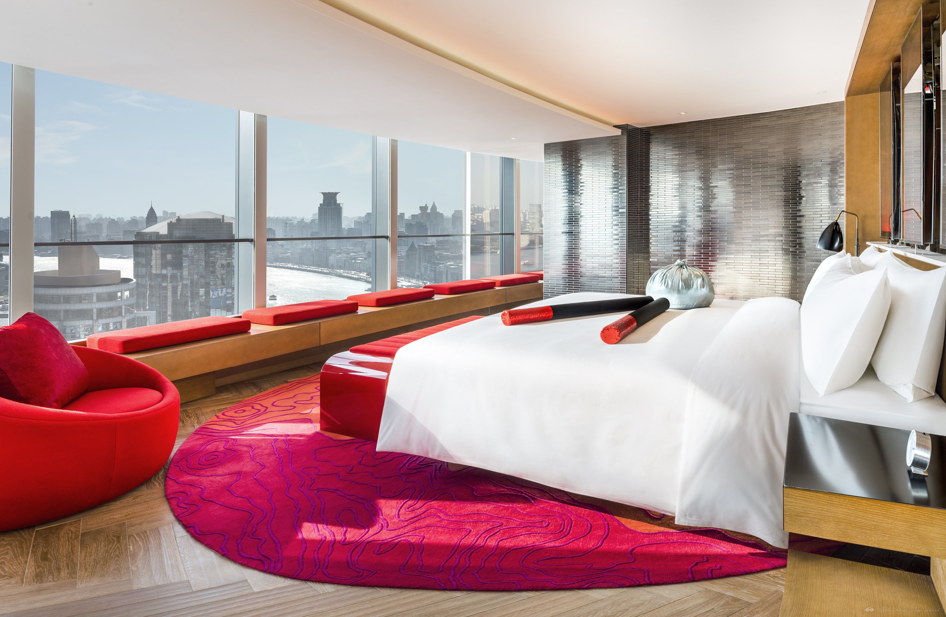 Fantastic Suite Bedroom̲׷ .jpg