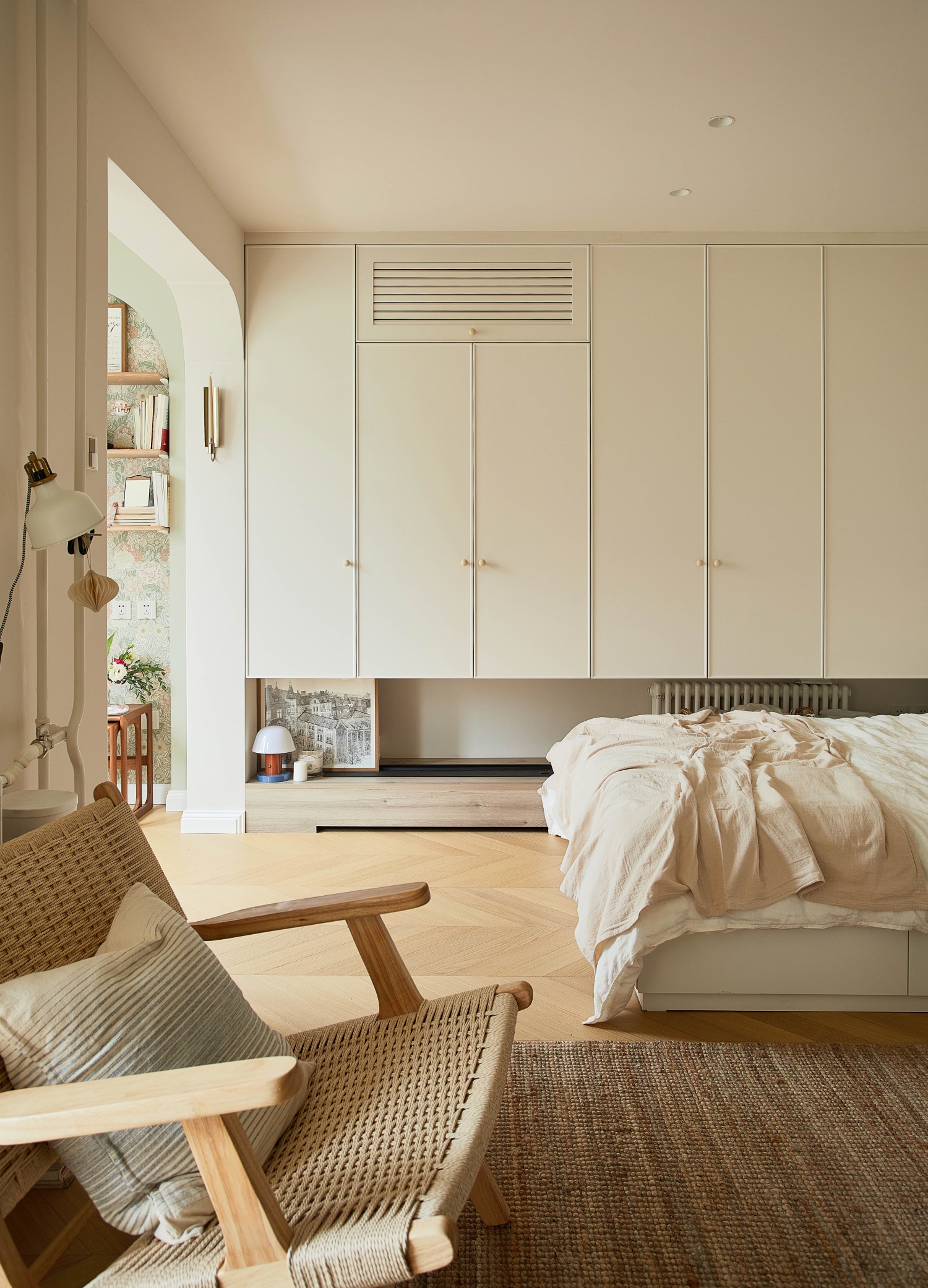 13 ɹ Bedroom storage cabinet .jpg