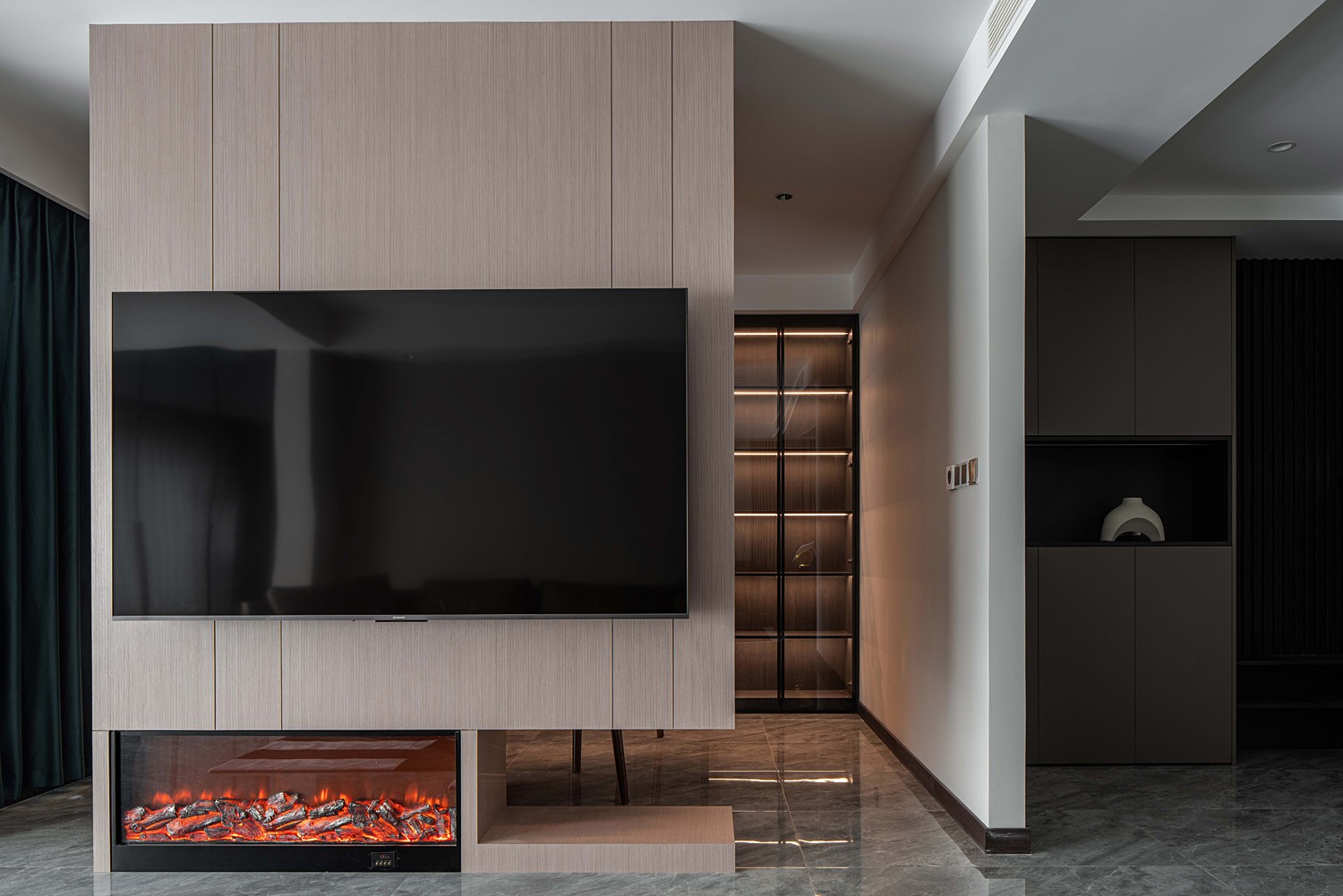 LIU09771-HDR.jpg