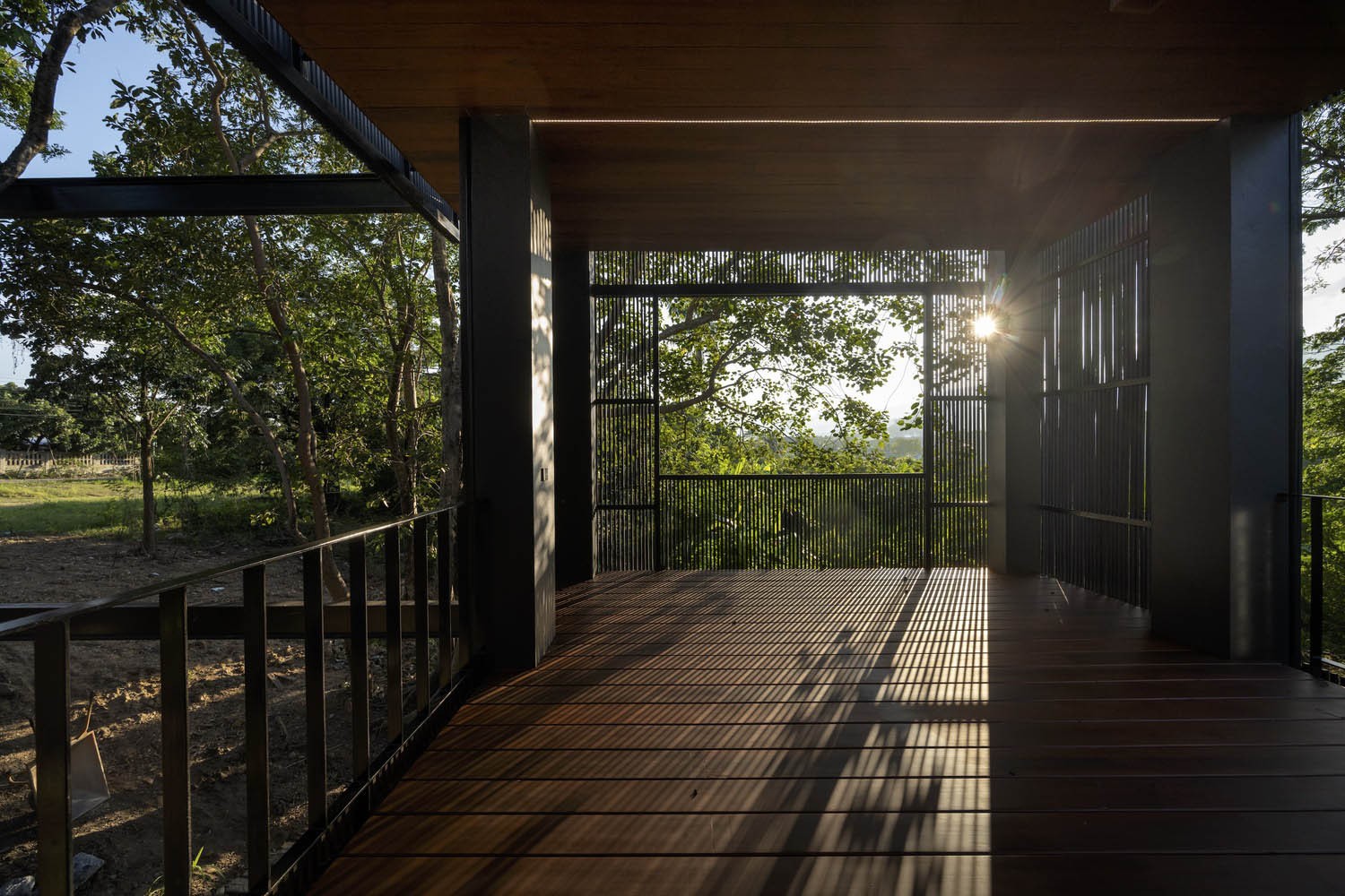 T (12).JPEG T (12).JPEG