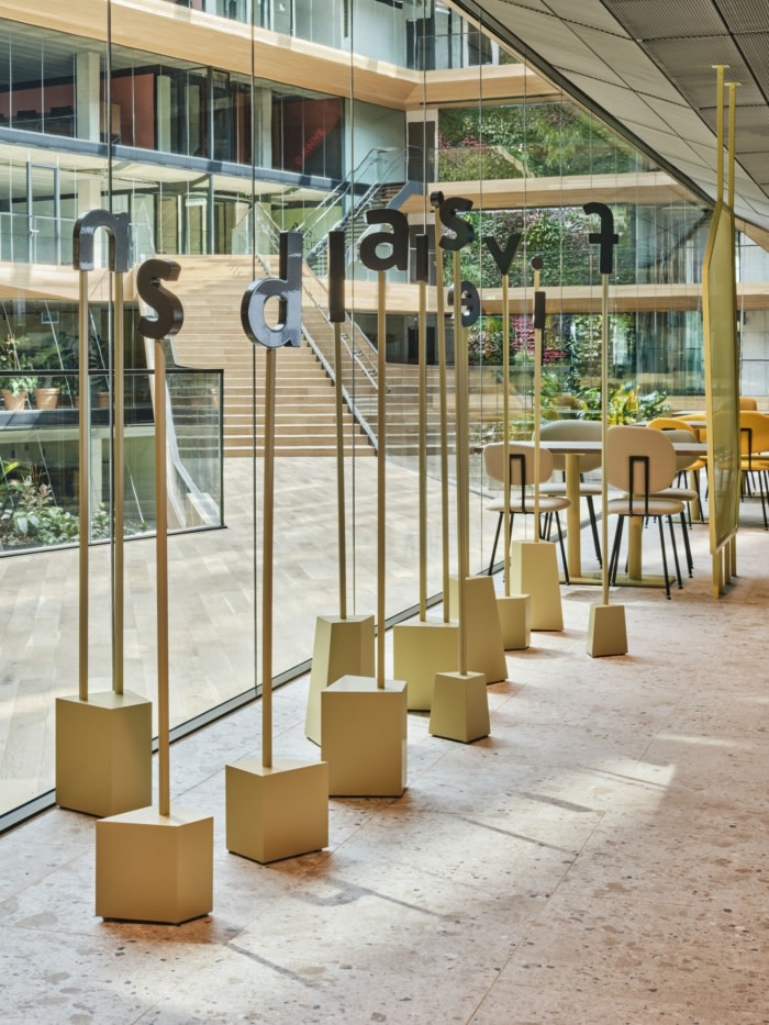 Booking.com Offices - Amsterdam - 11.jpg