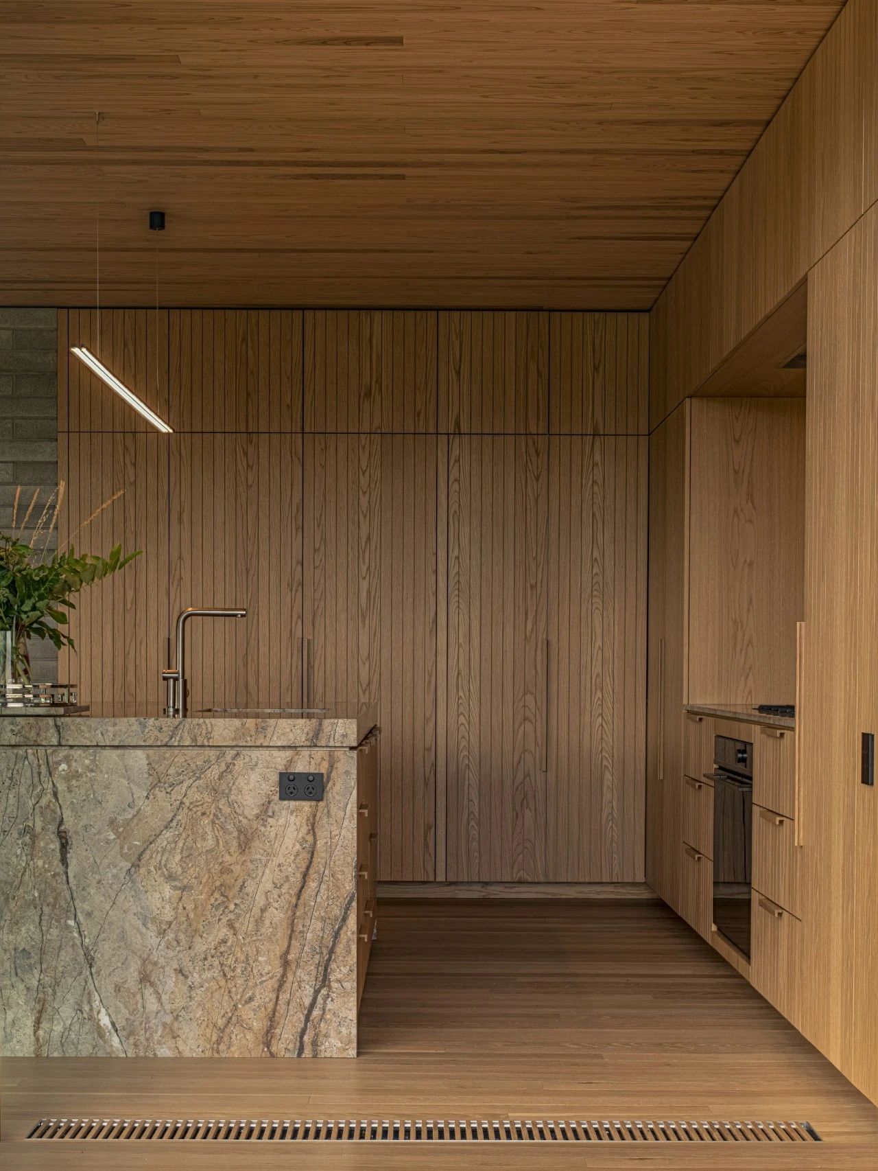 T (11).JPEG T (11).JPEG