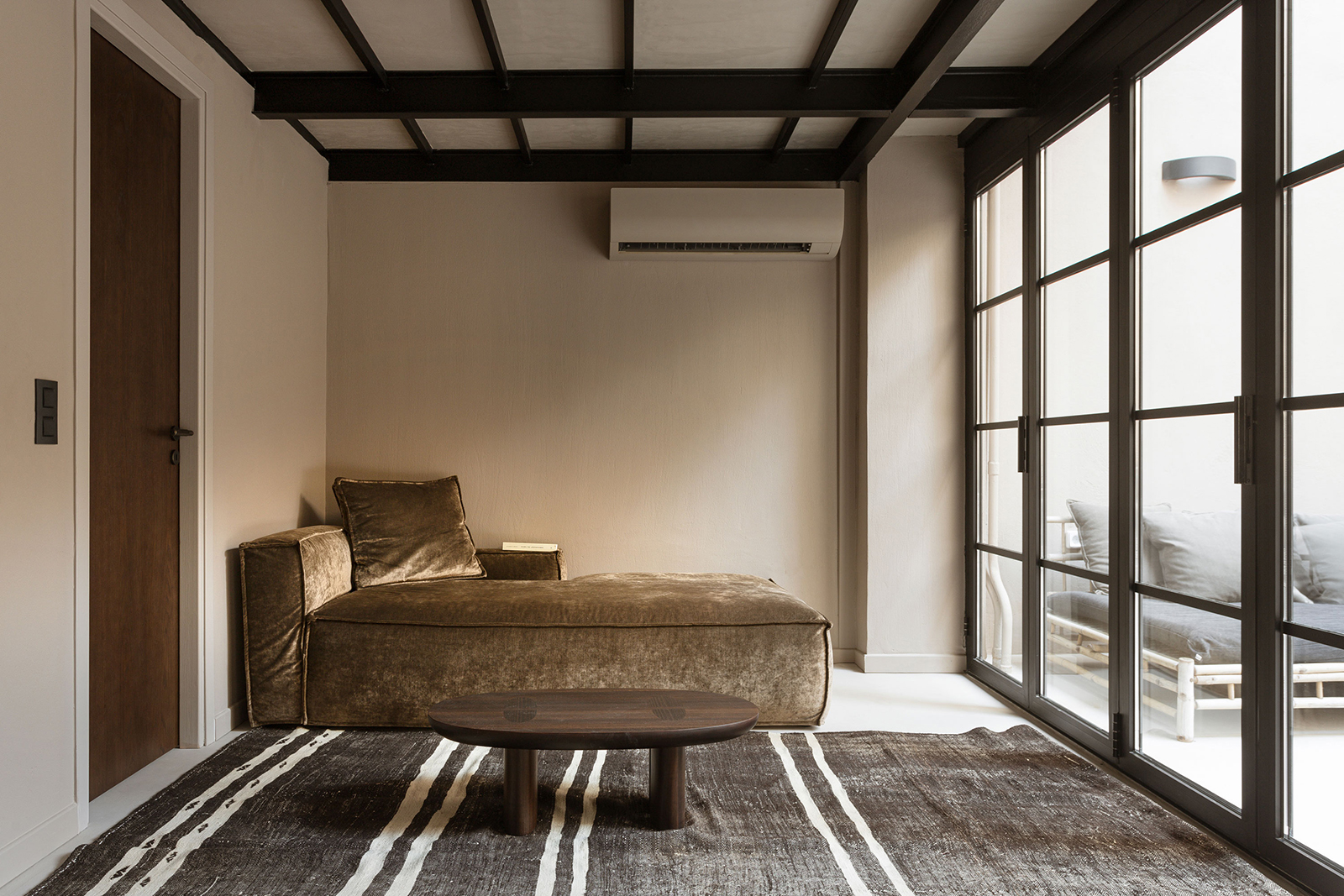 T (11).jpg T (11).jpg