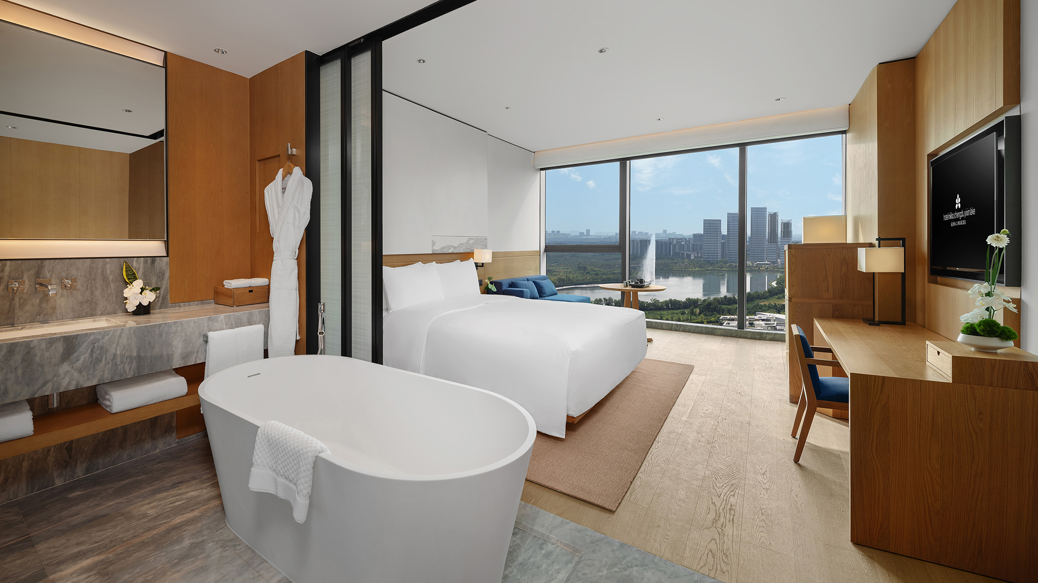 _____ Deluxe King Room -__.jpg