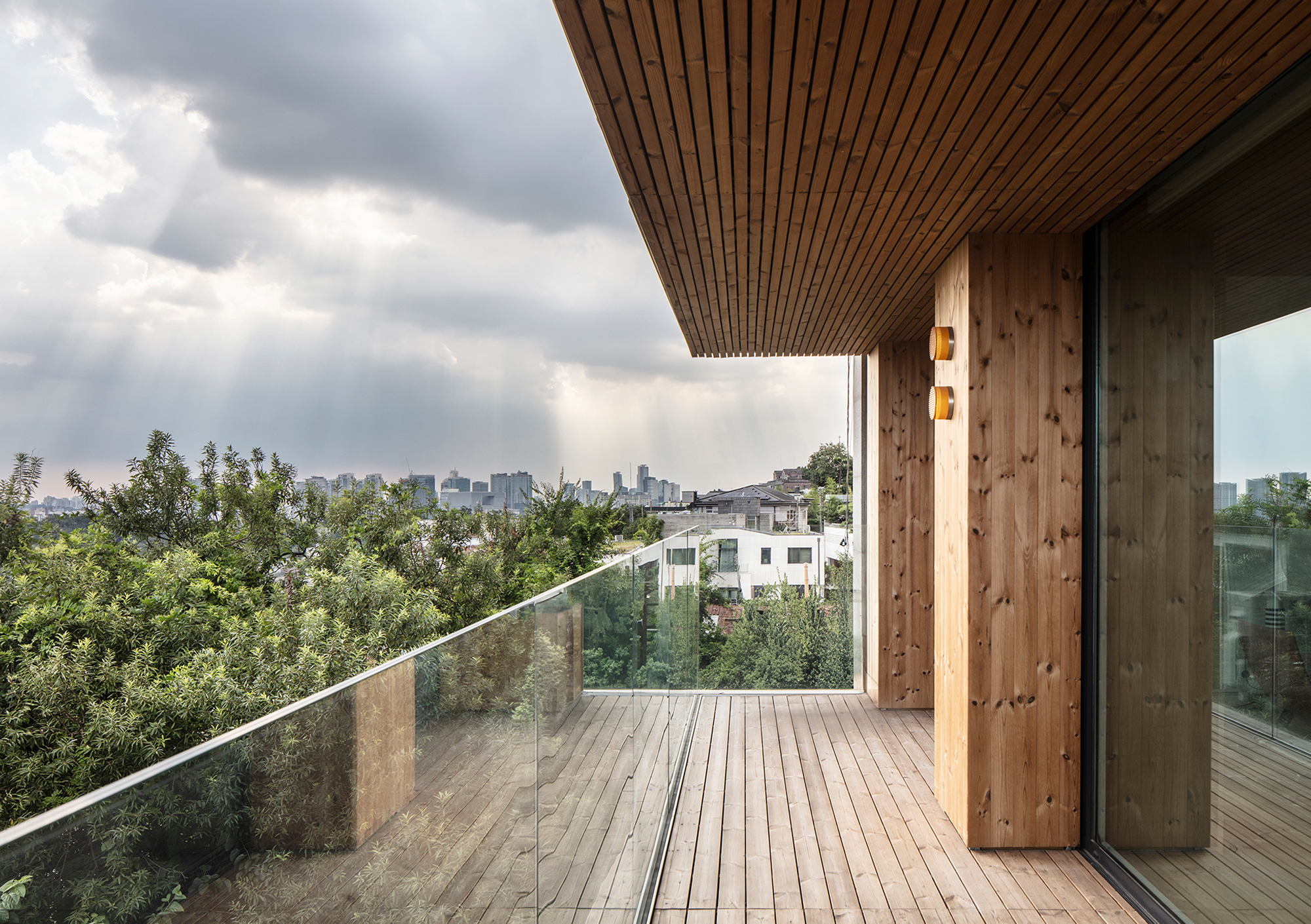 Itaewon-House-by-SMA-Studio-01.jpg