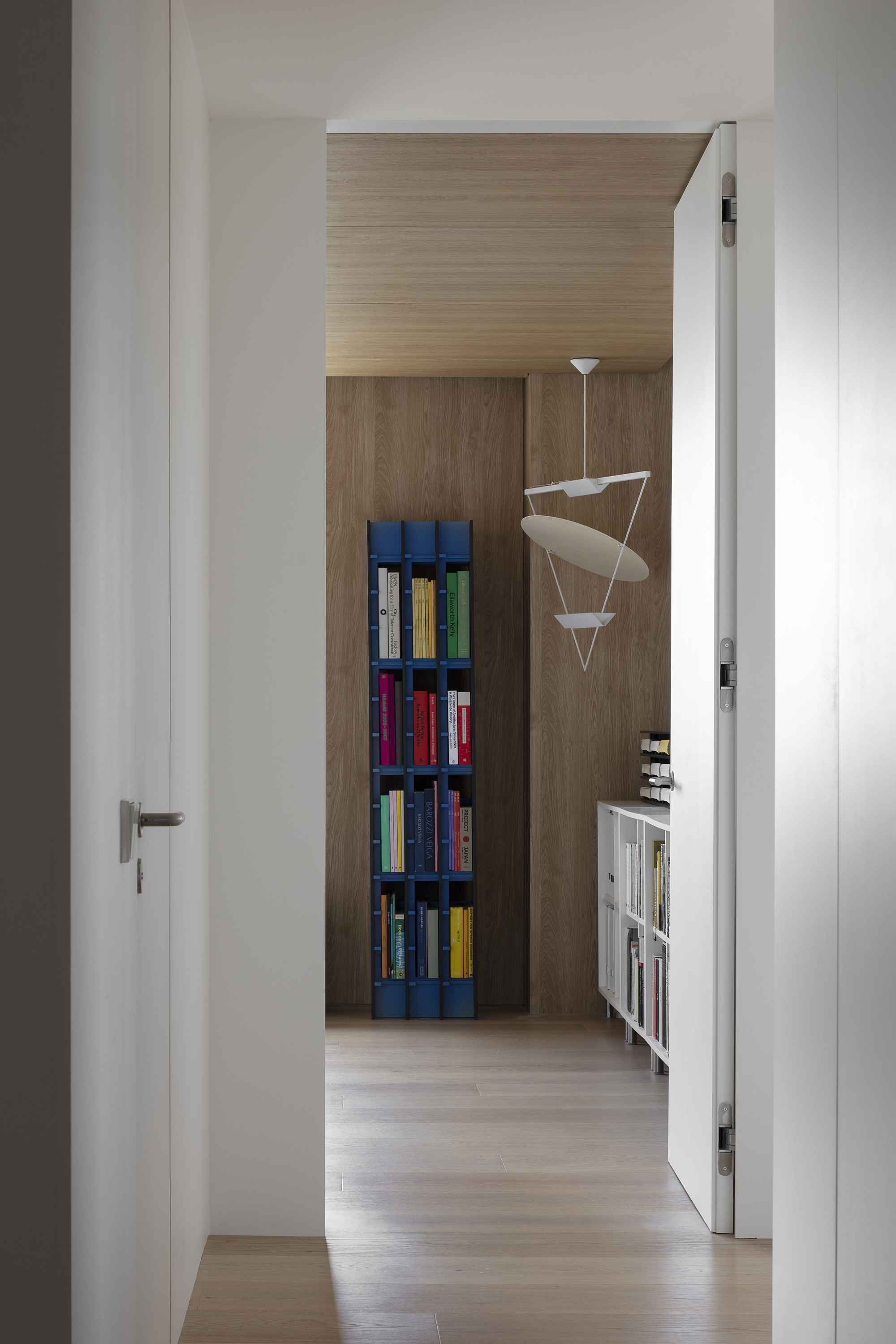 Itaewon-House-by-SMA-Studio-11.jpg