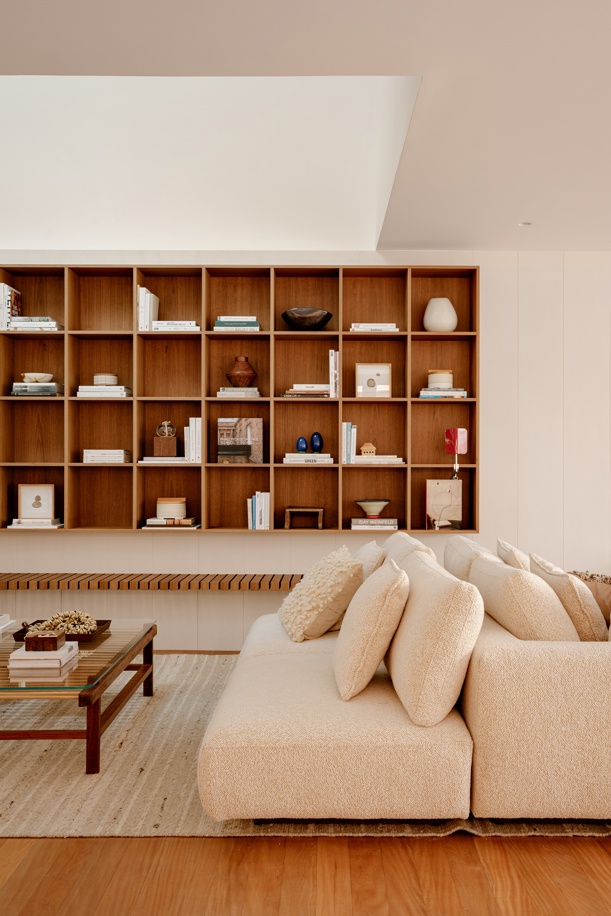 CCB-House-by-VOA-Arquitetura-04.jpg