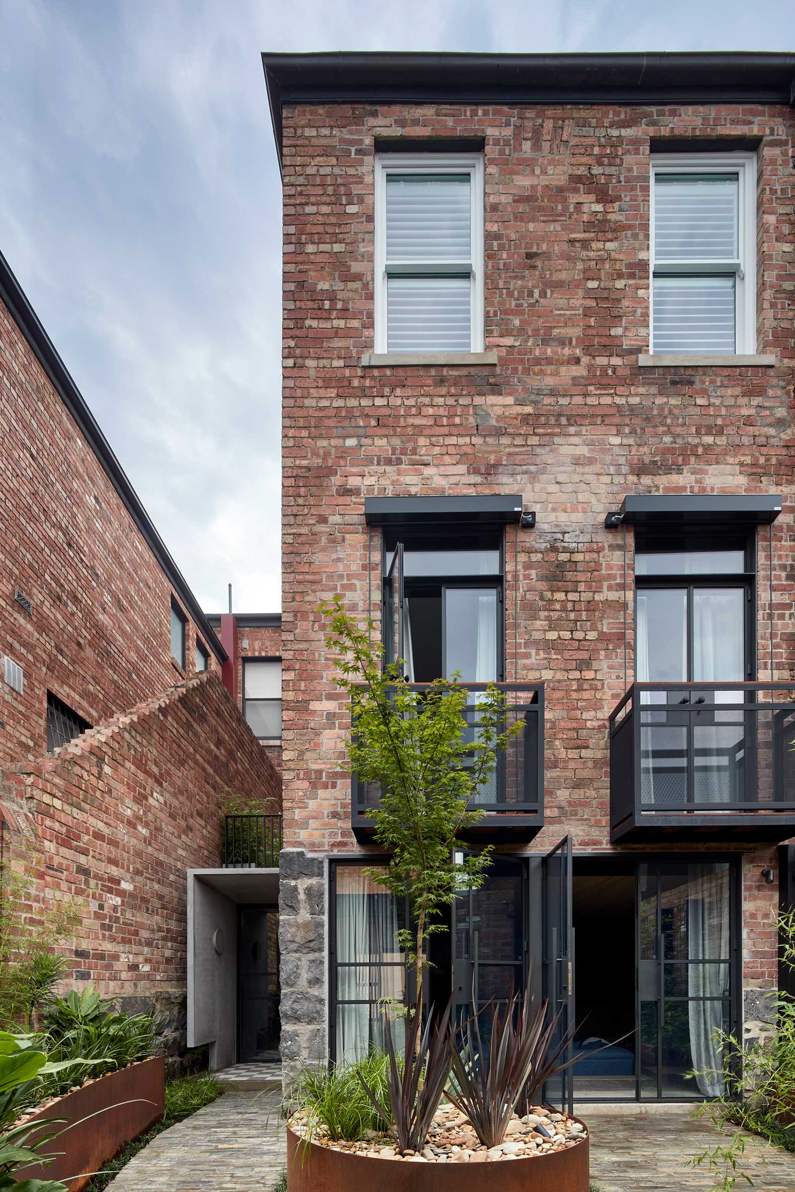 tz (2).jpg tz (2).jpg