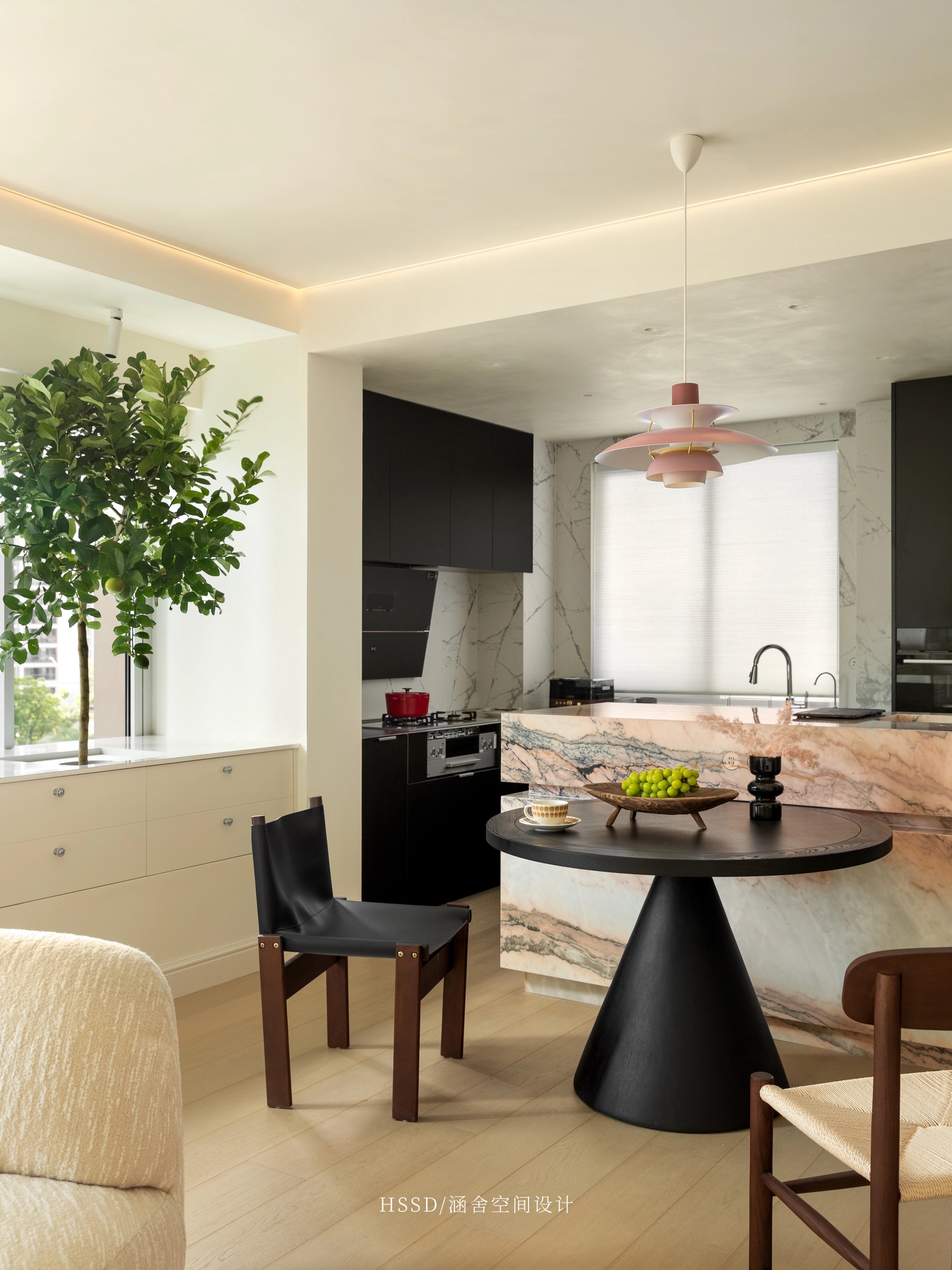 2J2A4952-2.jpg 2J2A4952-2.jpg