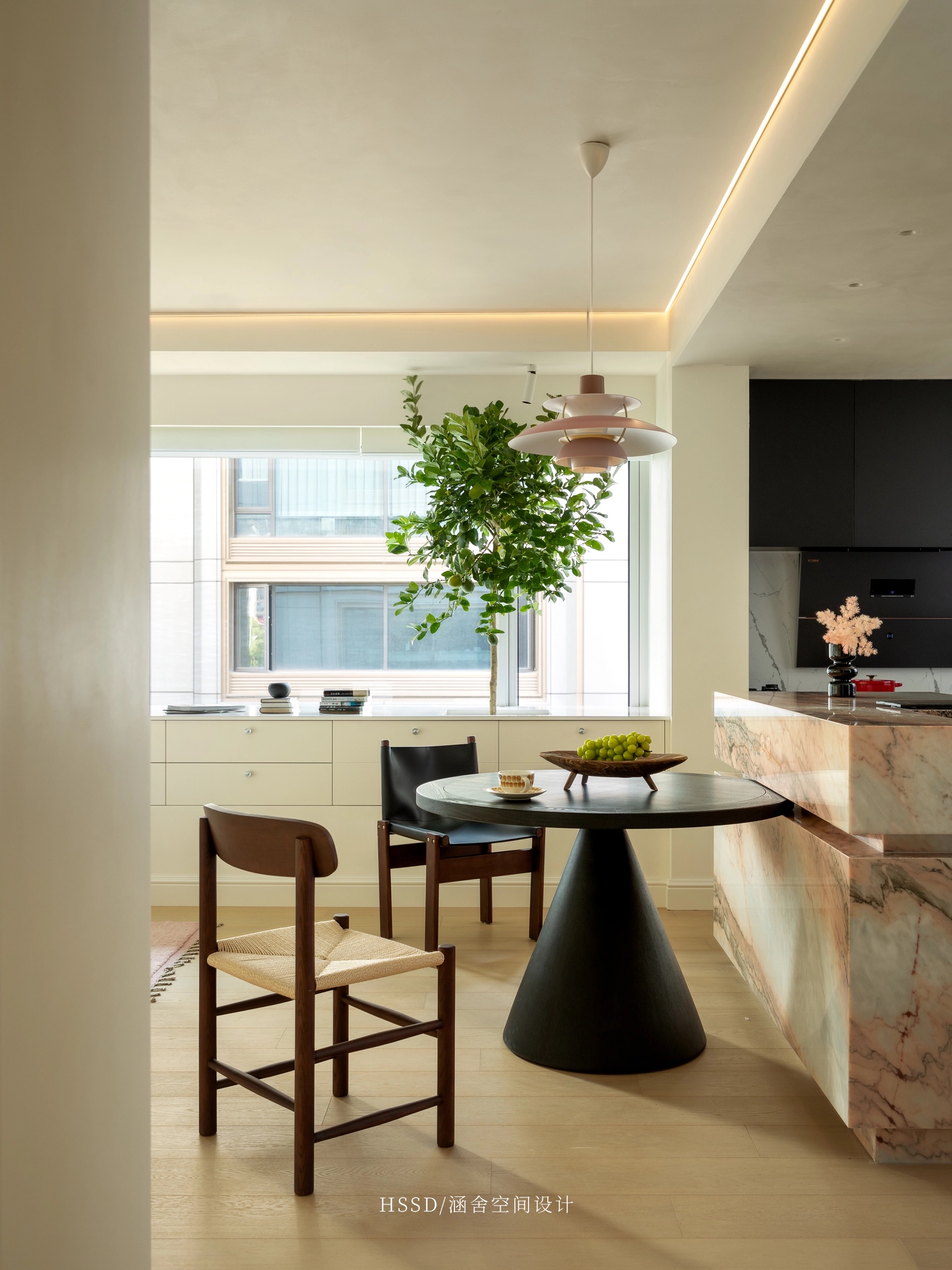 2J2A4986-2.jpg 2J2A4986-2.jpg