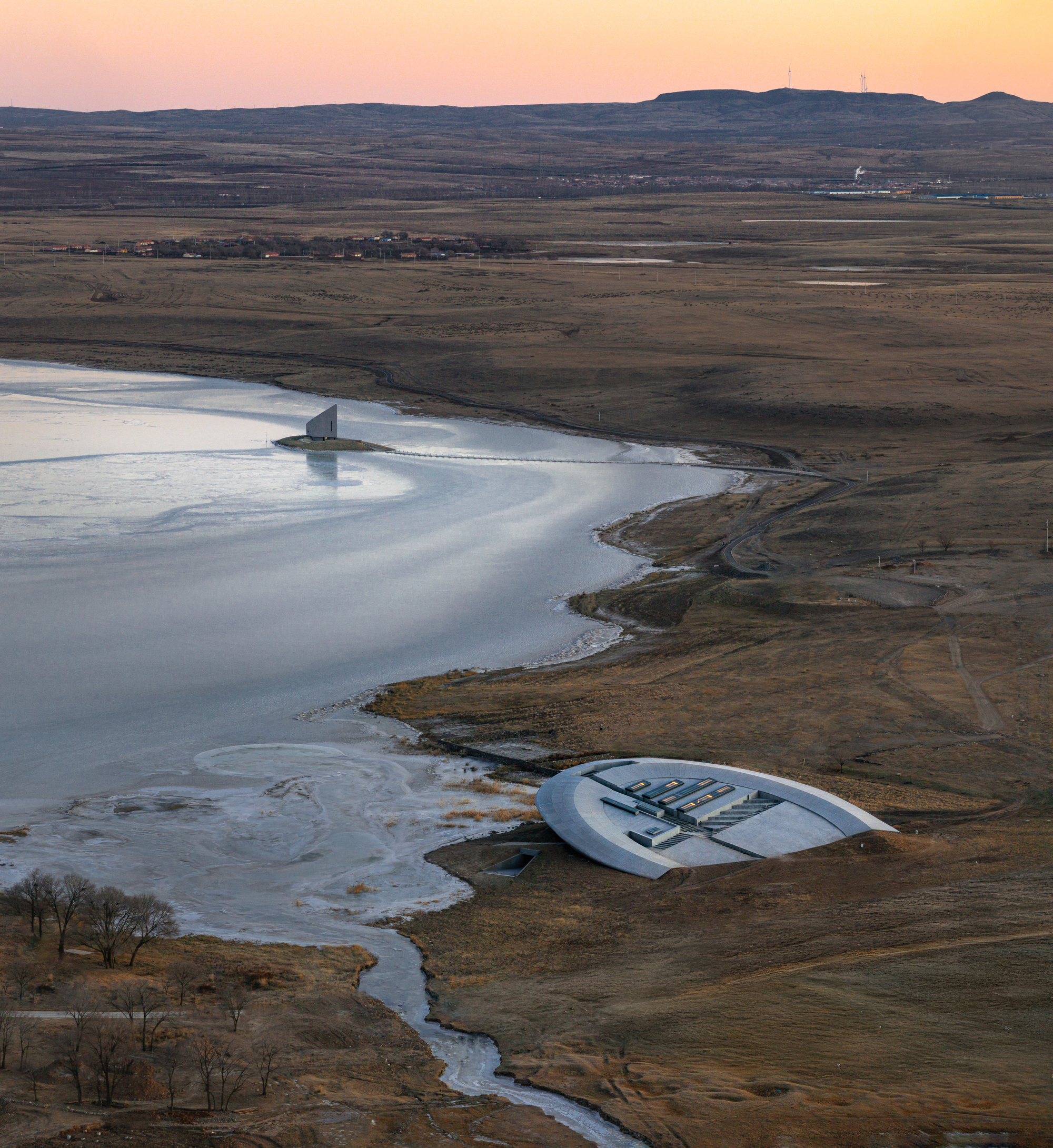 TZ (2).jpg