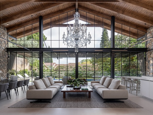 Alon Cohen | Equilateral villa