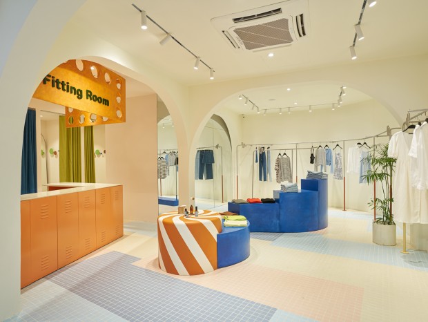 ����ɫ���ڿռ����������~Libe�콢��