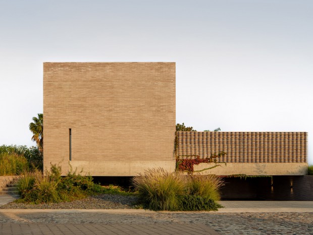 LABarq | Capuchinas House