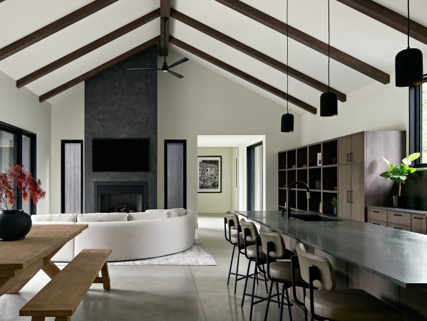 Baw Beese | Disbrow Iannuzzi