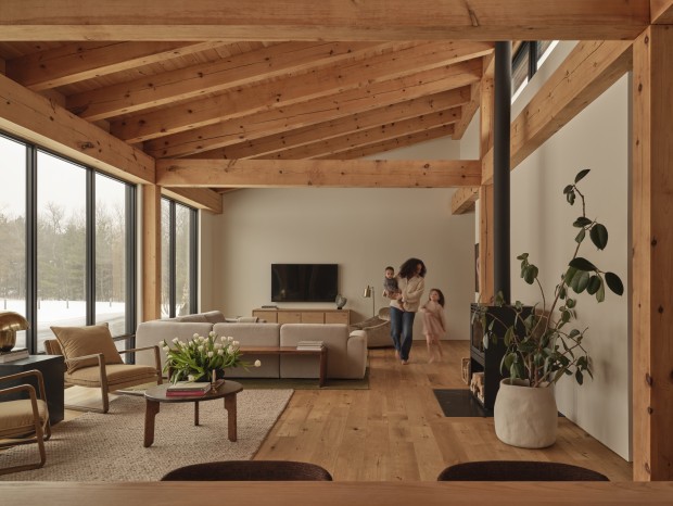 Melanie Rokla | Lola Residence