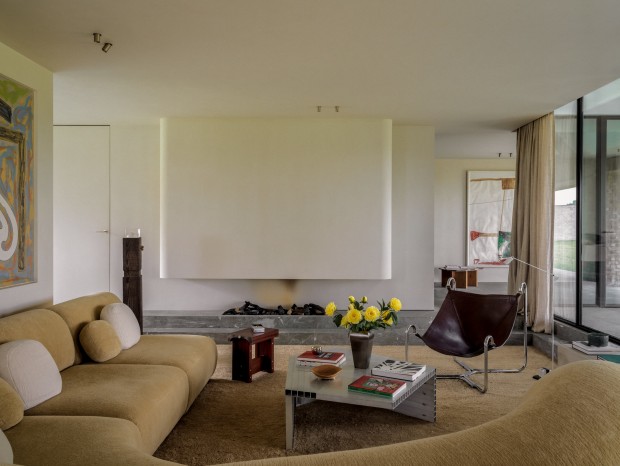 Simon de Burbure | AJ. House