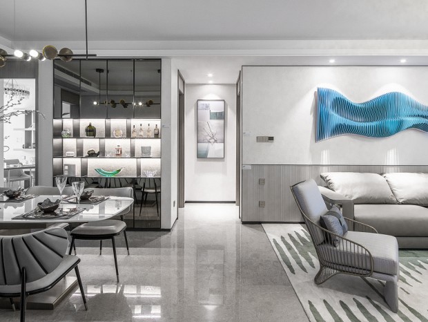 ������Ϊ��ɫ��ǰ������֮����