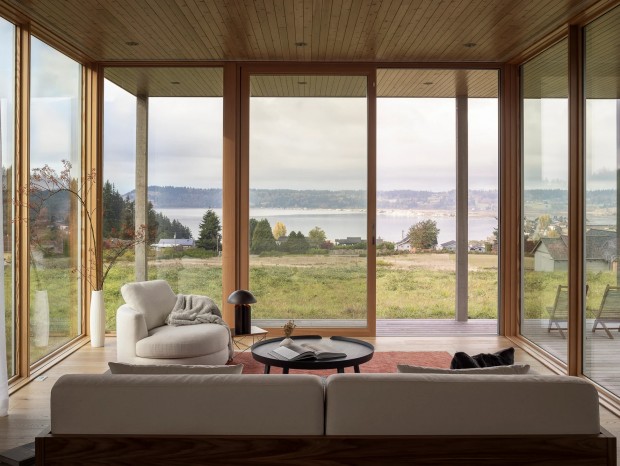 Wittman Estes | Whidbey Uparati
