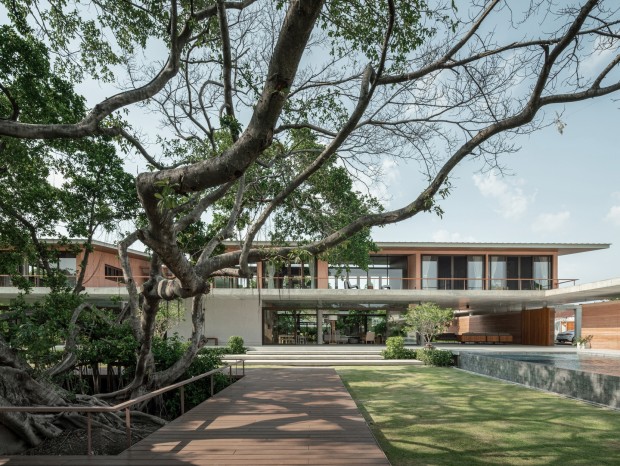 Anonym | Banyan Tree House