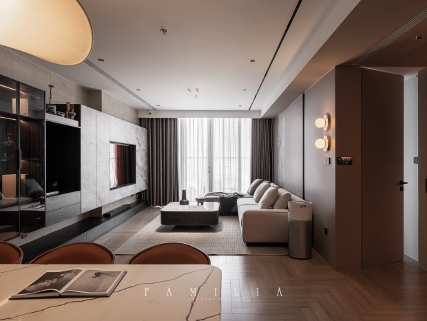 FAMILIA | 121OVINHOMESԢ