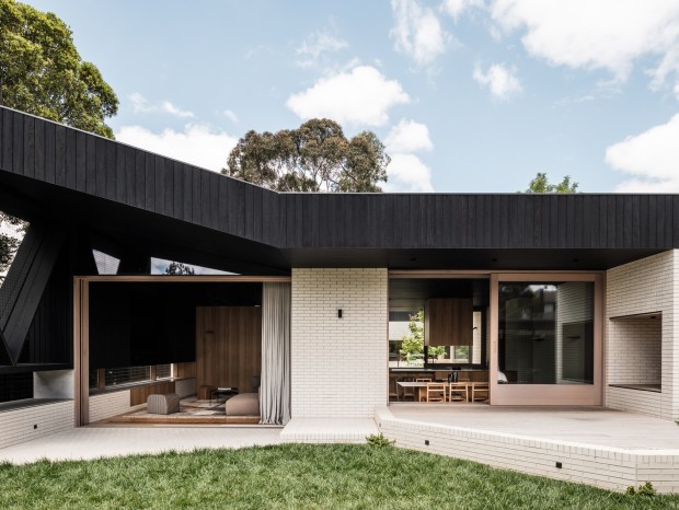 FIGR | Ha Ha Haus