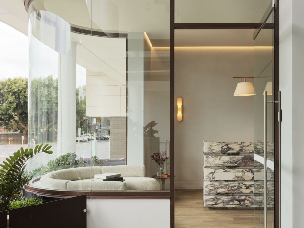 Smac StudioحRay White Office