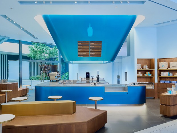 ̩��I IN | BLUE BOTTLE COFFEE EMQUARTIER