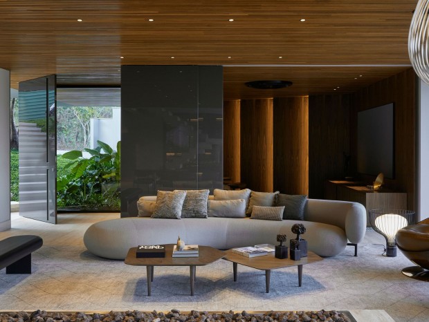 Anastasia ArquitetosحTA Residence