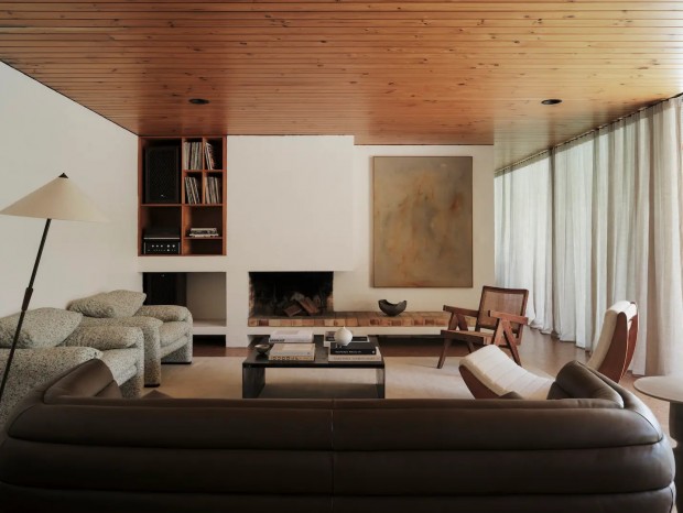Phoebe NicolحHelsham House