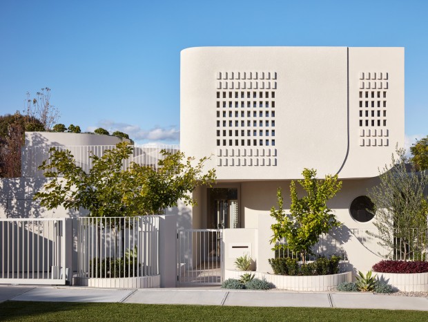 State of KinحSweep House