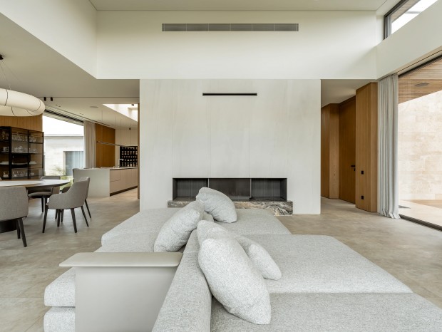 Bezmirno Architects | Maia House