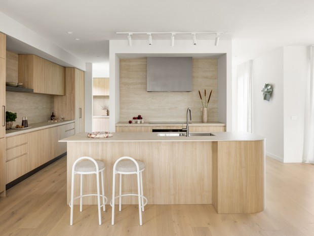 Glenvill Homes | Light-filled Walkway