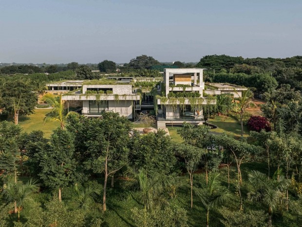 23 Degrees Design weekend home