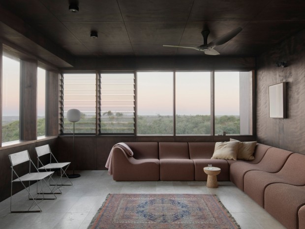Whispering Smith | Injidup Springs House