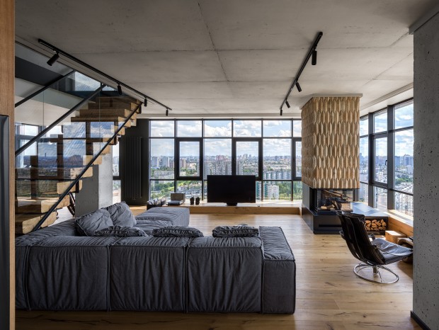 loft buro | East-West