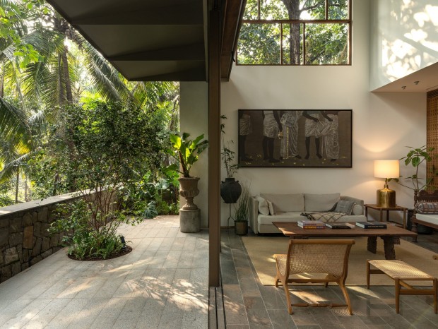 Thought Parallels | Casa Ananda