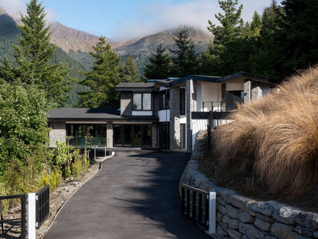 Edwin Elliott | Queenstown Hill